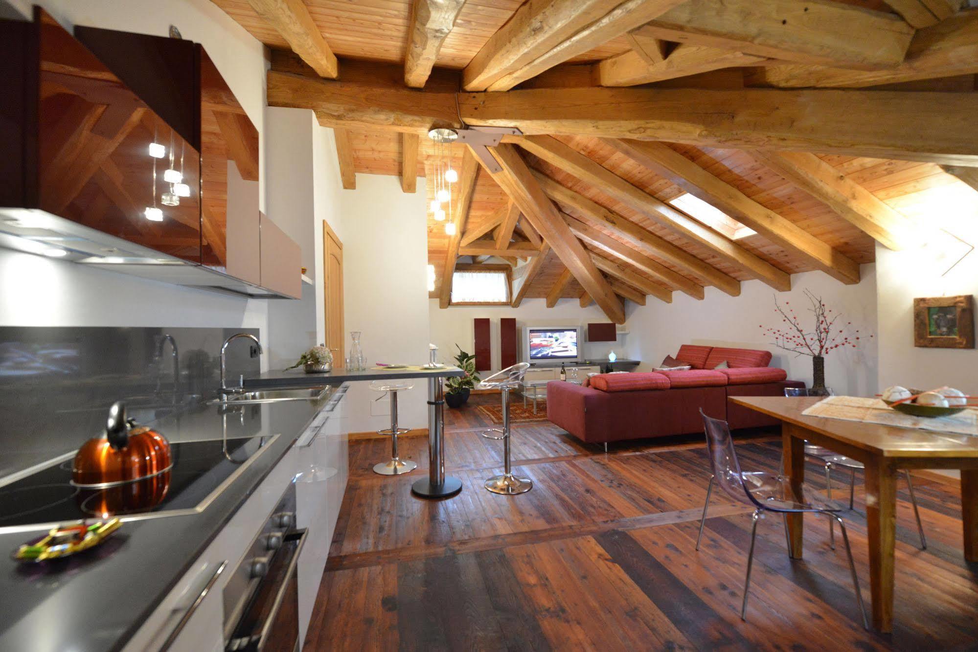 Au Berceau Du Bien-Etre Villa Chambave Eksteriør billede