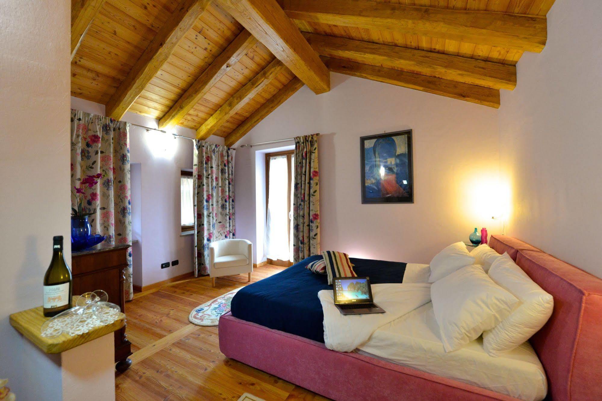 Au Berceau Du Bien-Etre Villa Chambave Eksteriør billede